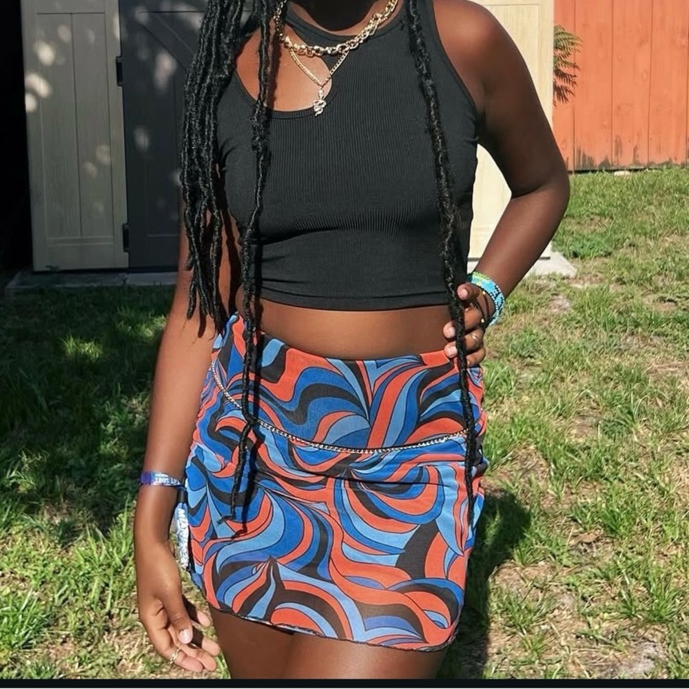 Vibrant mini skirt